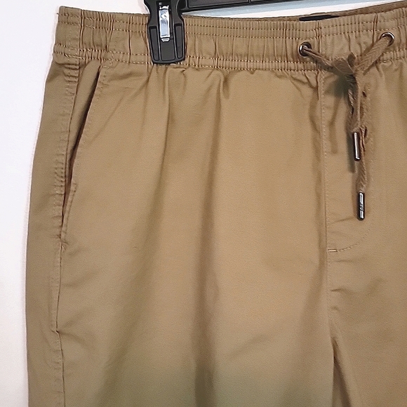 Gap Mens Shorts Casual L Khaki - Picture 2 of 7